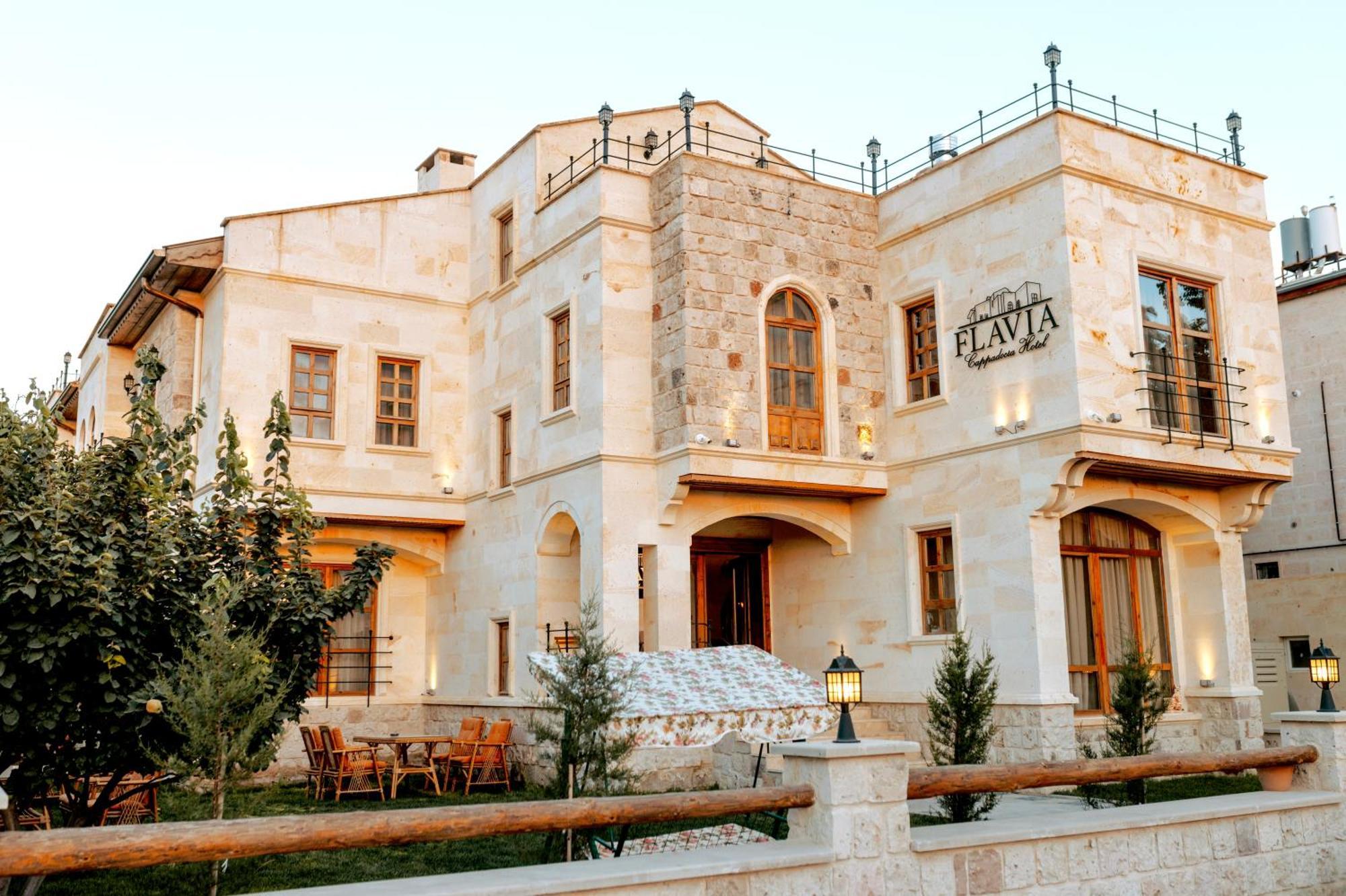 Flavia Cappadocia Hotel Üchisar Bagian luar foto