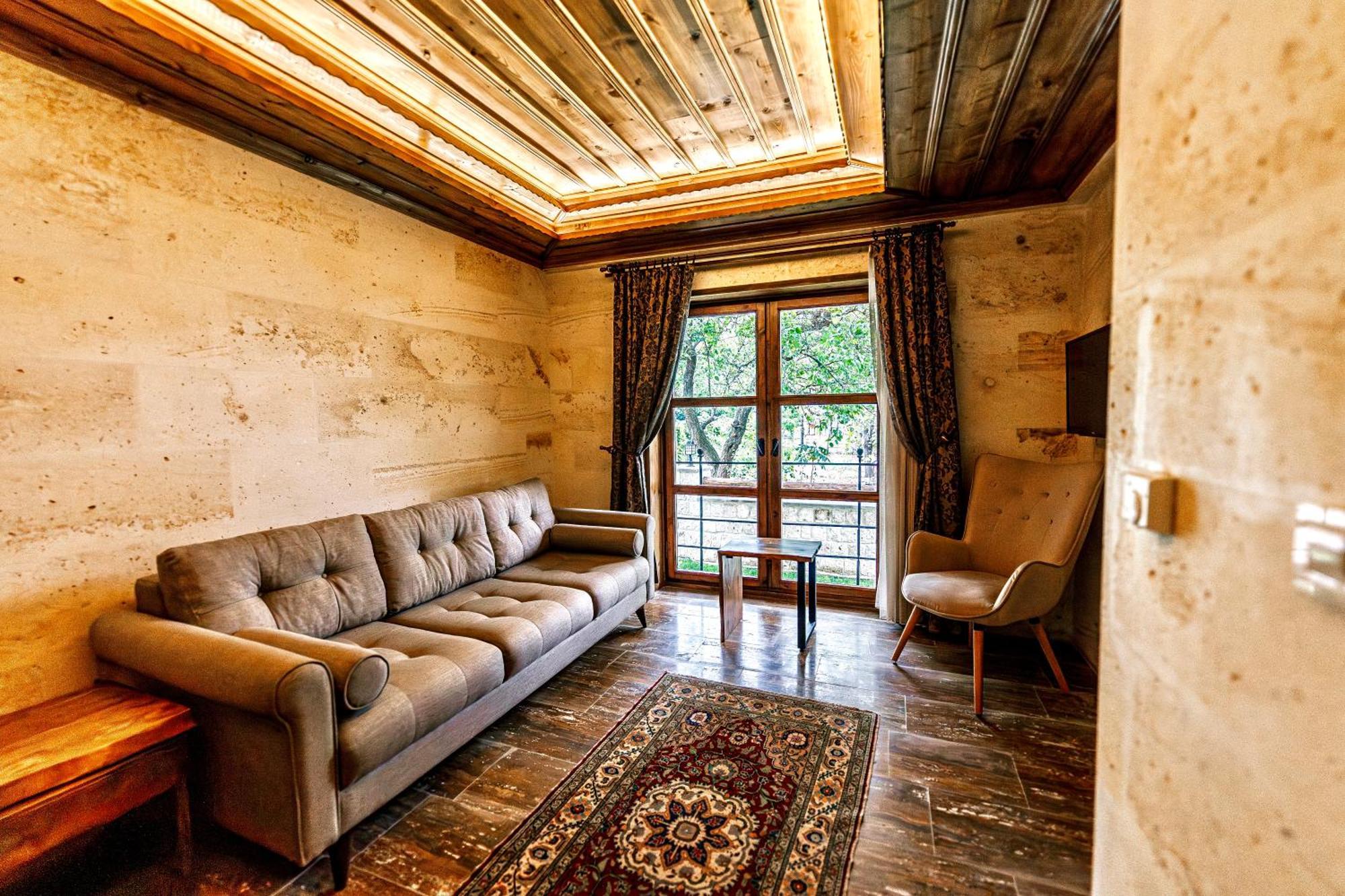 Flavia Cappadocia Hotel Üchisar Bagian luar foto