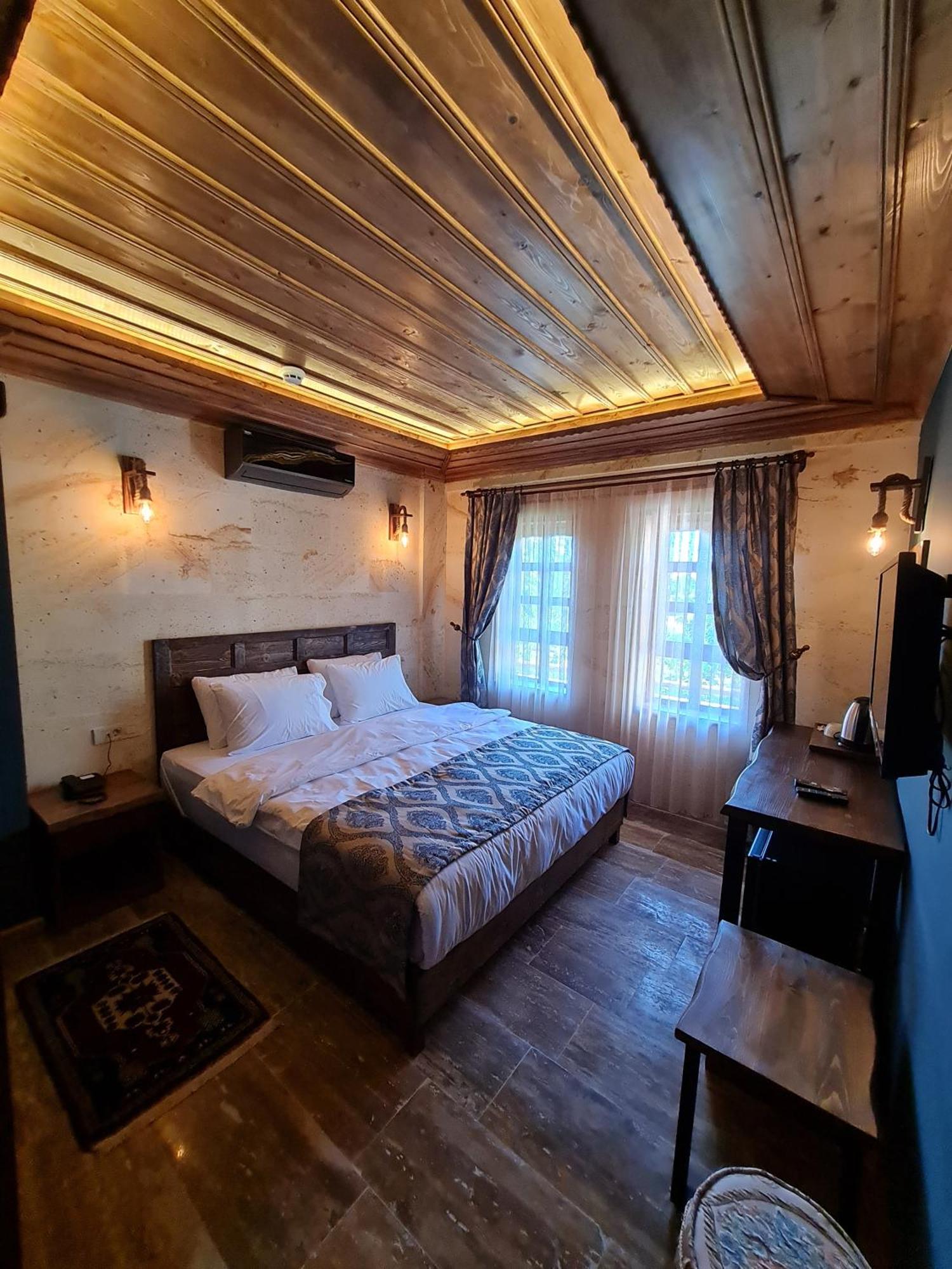 Flavia Cappadocia Hotel Üchisar Bagian luar foto