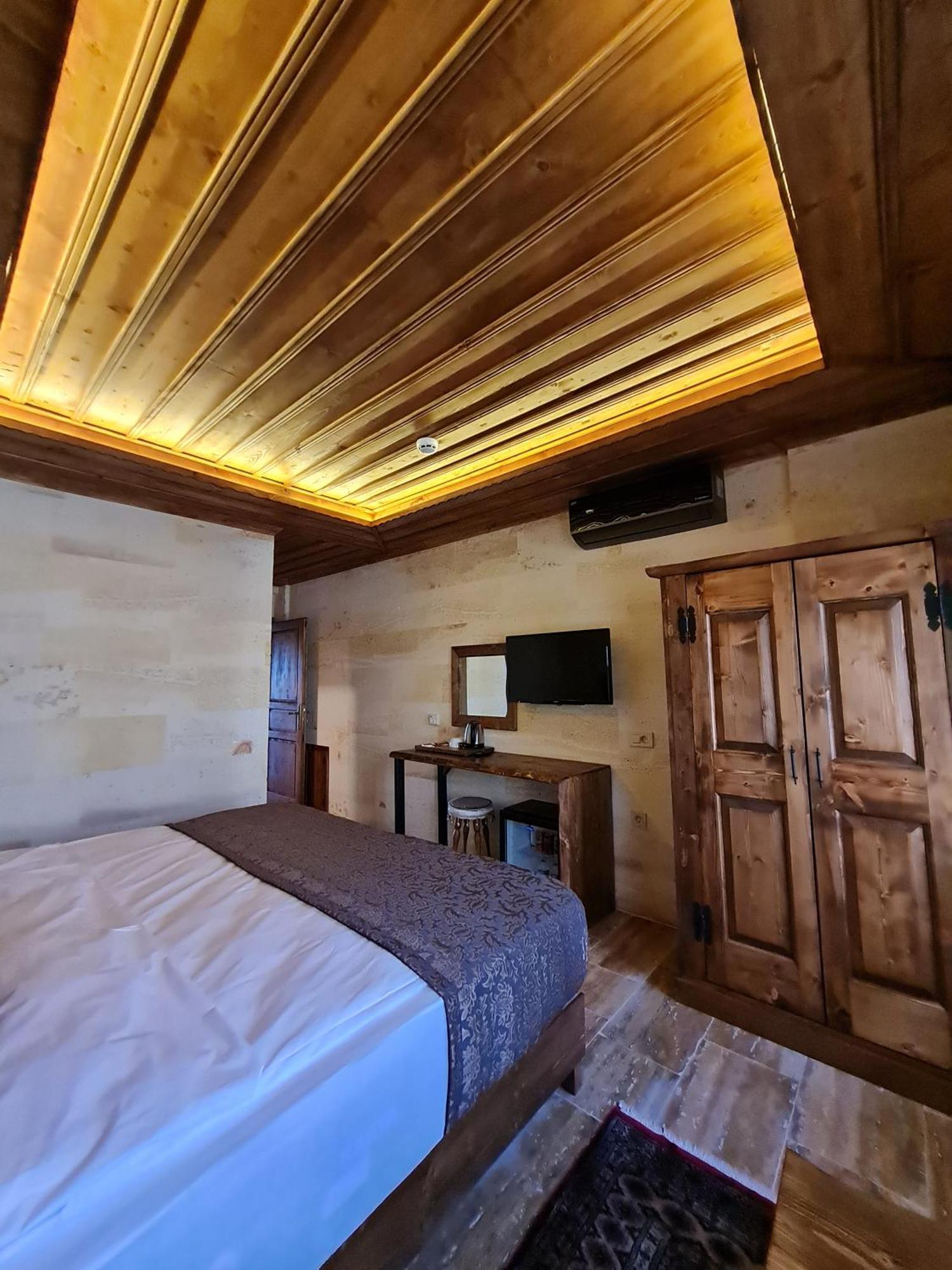 Flavia Cappadocia Hotel Üchisar Bagian luar foto