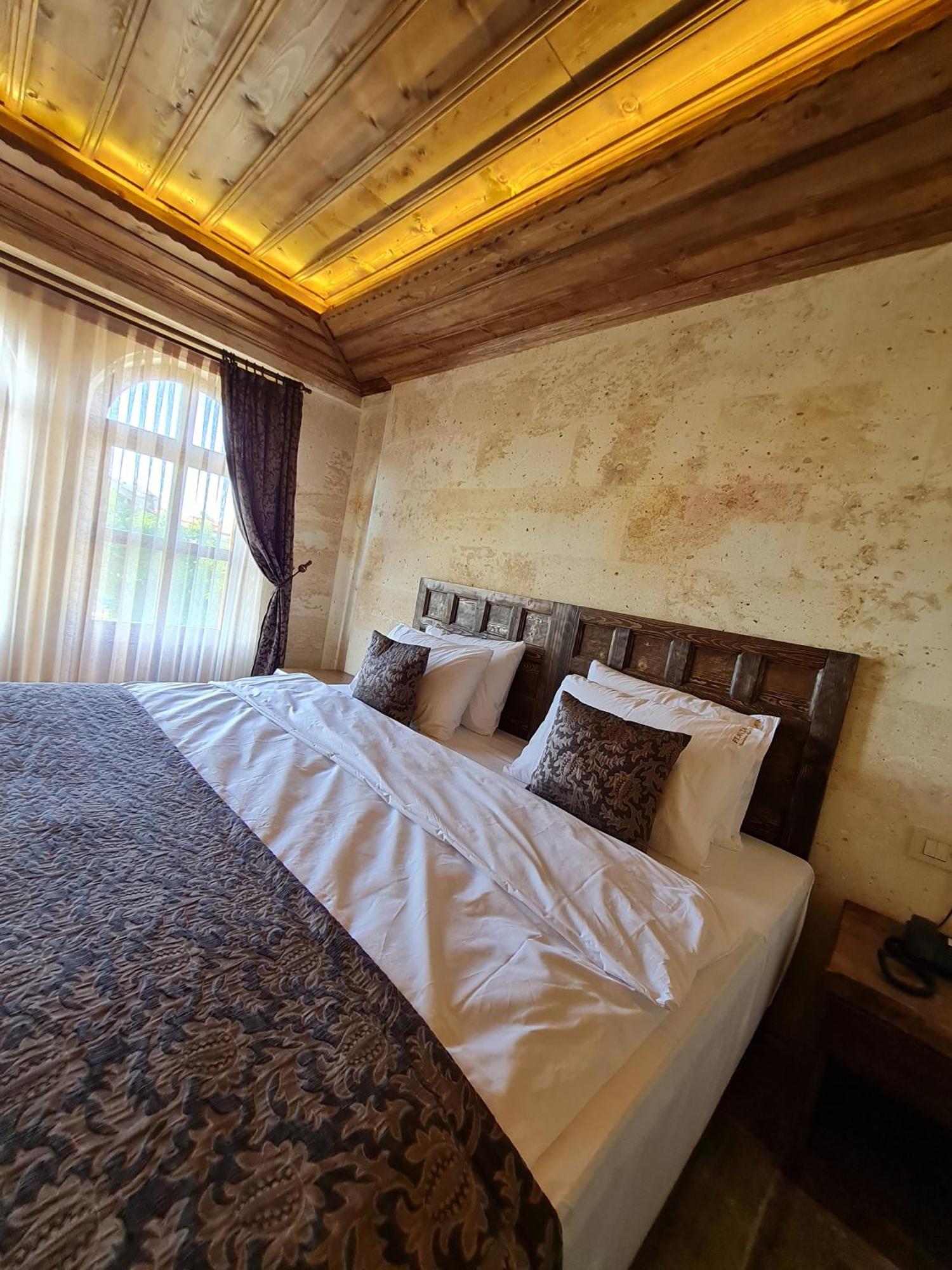 Flavia Cappadocia Hotel Üchisar Bagian luar foto