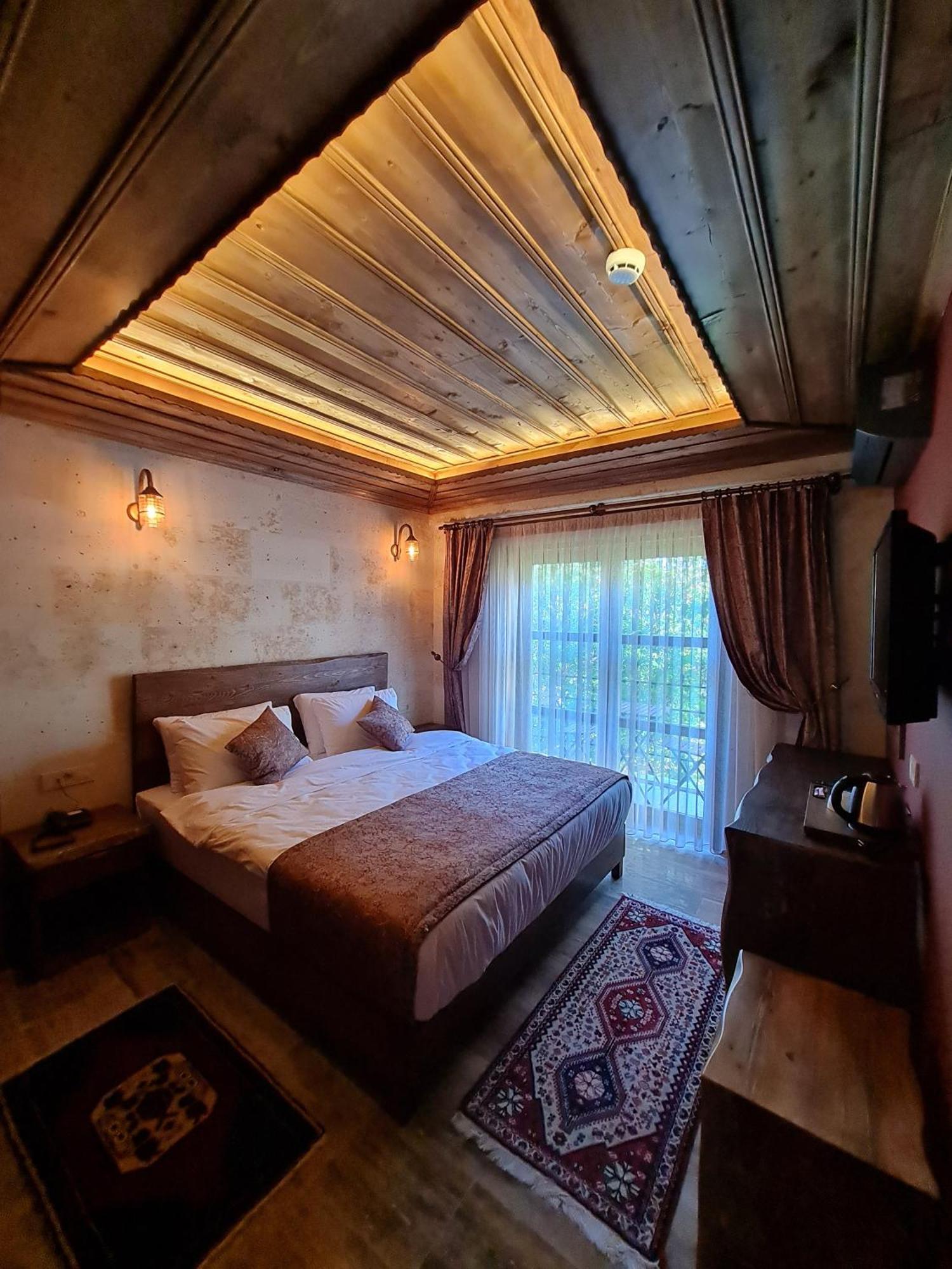Flavia Cappadocia Hotel Üchisar Bagian luar foto